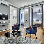 Chiclife - Lilienblum Chic Borgo Santa Caterina Apartment
